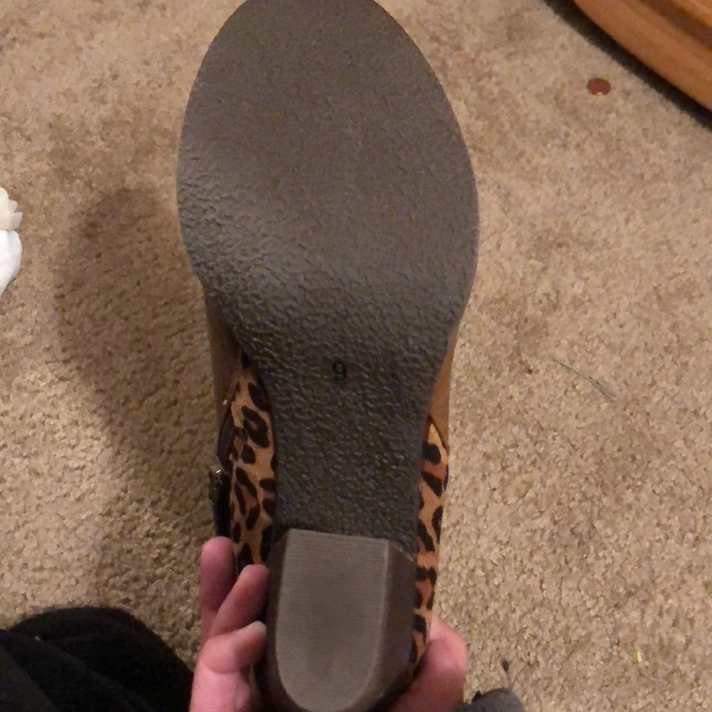 Brand new booties - Picture 3 of 4